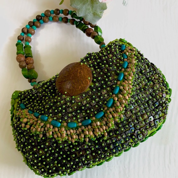 (1406) VINTAGE CEBU BEADED HANDBAG WITH WOODEN BEADS HANDLE - Picture 5 of 16